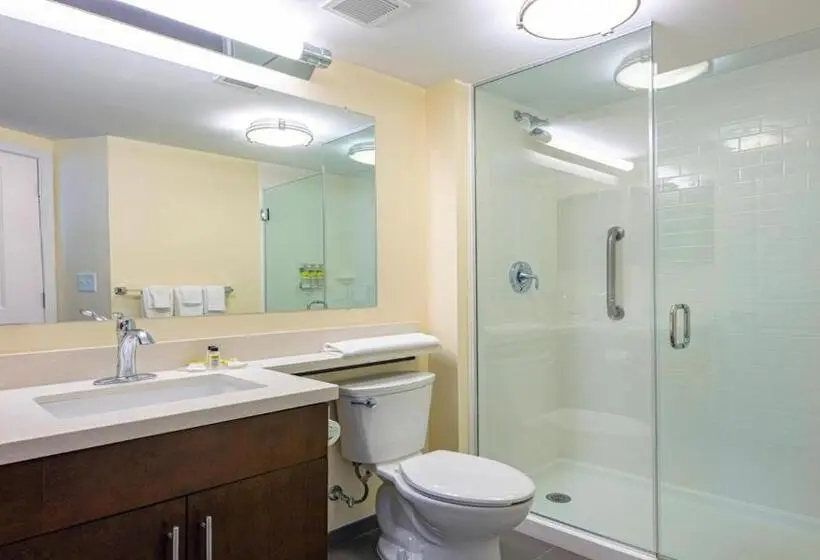 キングサイズベッドのデラックススイート, Candlewood Suites   Dumfries   Quantico, An Ihg