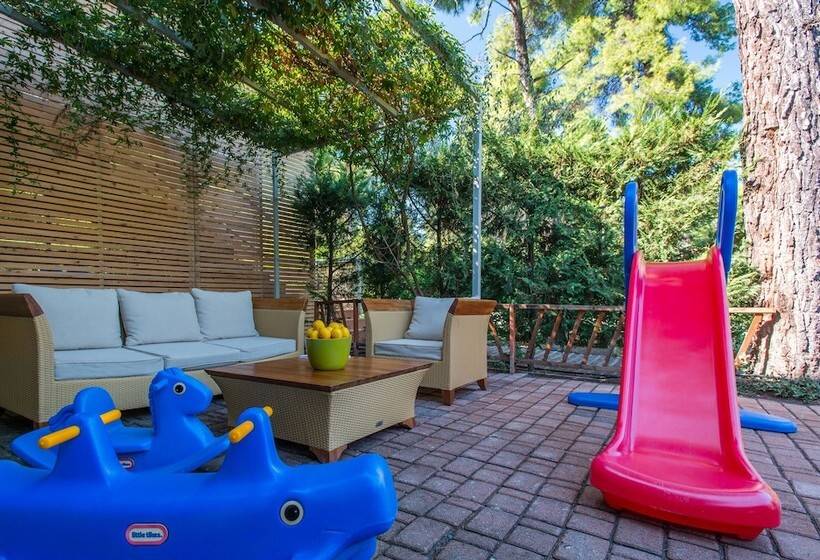 패밀리 룸, Club Agia Anna