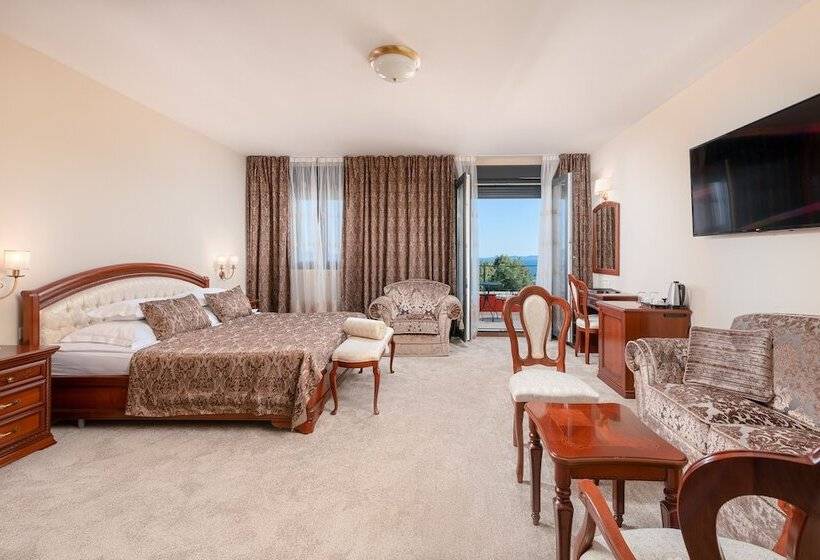 스탠다드 발코니 룸, Cvita