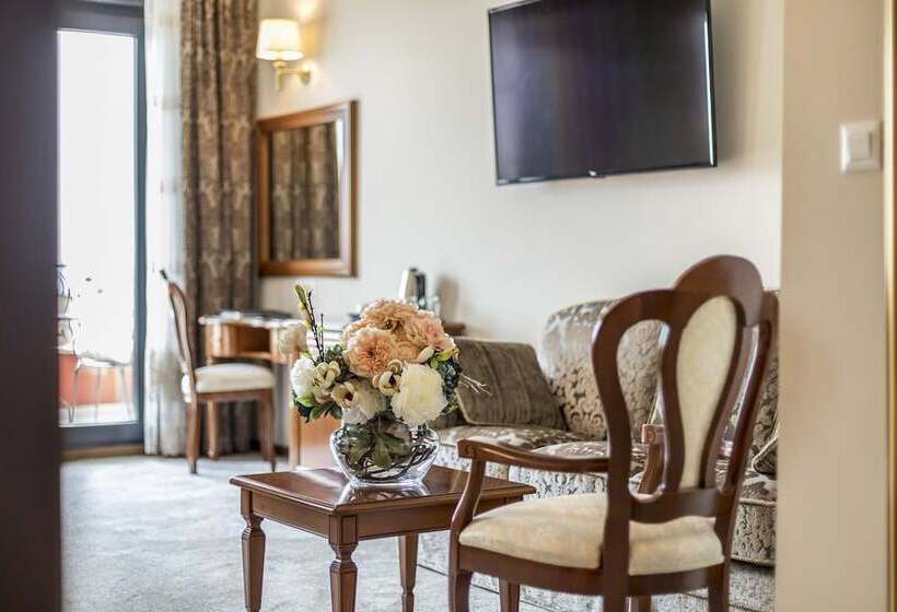 스탠다드 발코니 룸, Cvita