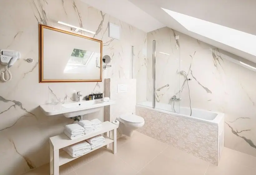 Junior Suite Widok Morze, Cvita