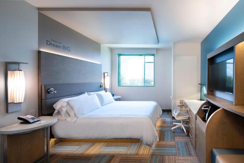 غرفة قياسية مطلّة علي البحيرة, Even Hotel Miami   Airport, An Ihg