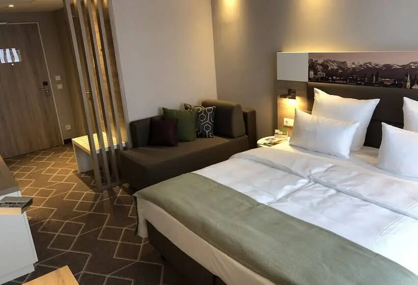 ダブルベッドスタンダードルーム, Holiday Inn Munich   City East, An Ihg