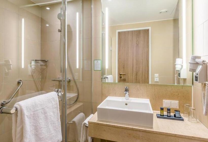 Номер Стандарт Двуспальная Кровать, Holiday Inn Munich   City East, An Ihg