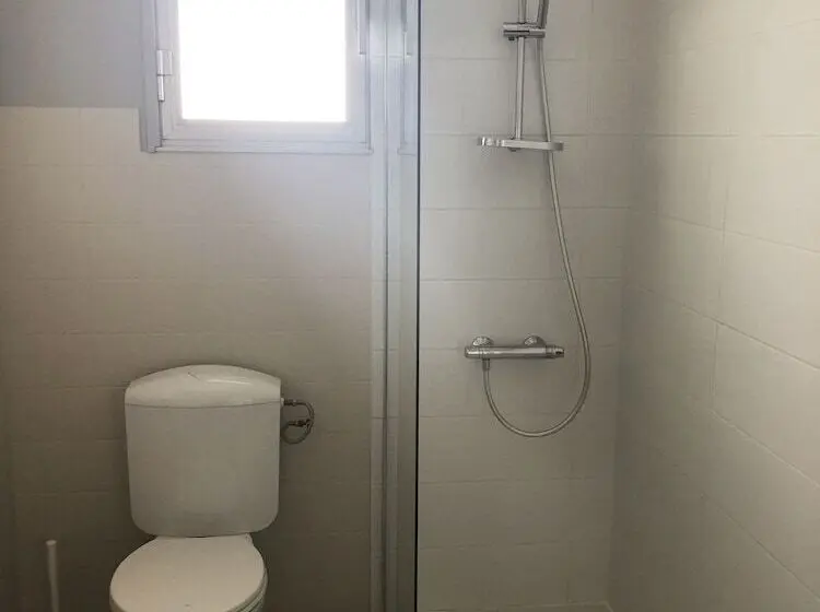 スタンダード4人部屋, Hôtel L Embarcadère