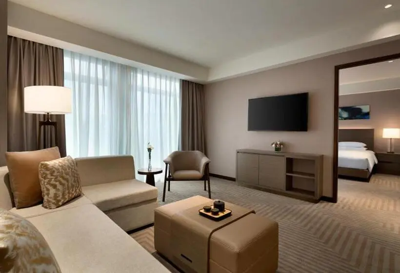 キングサイズベッドのスイートルーム, Hyatt House Chengdu Pebble Walk