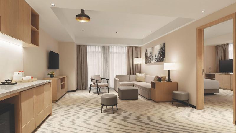 מיטת קינג בסוויטה, Hyatt House Chengdu Pebble Walk