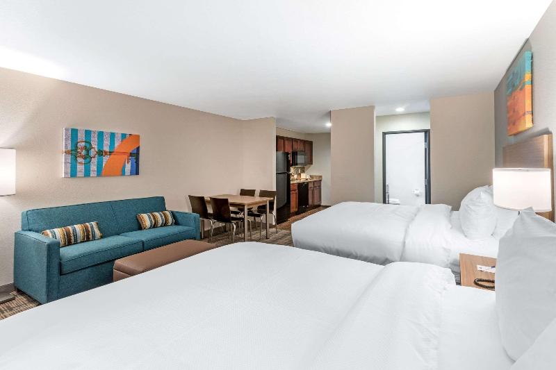 سوییت, Mainstay Suites Denver International Airport
