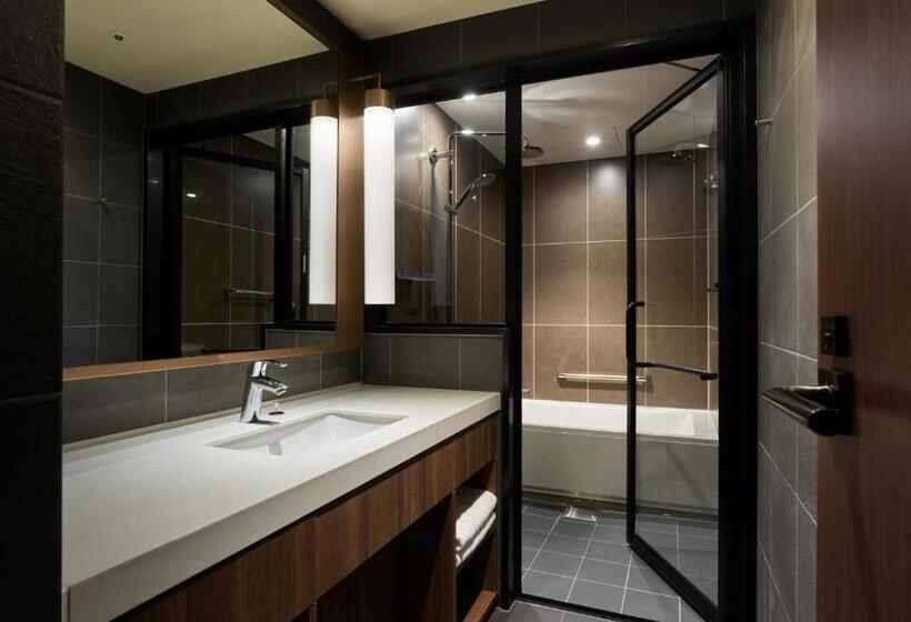 Номер Deluxe, Mitsui Garden Hotel Gotanda   Tokyo