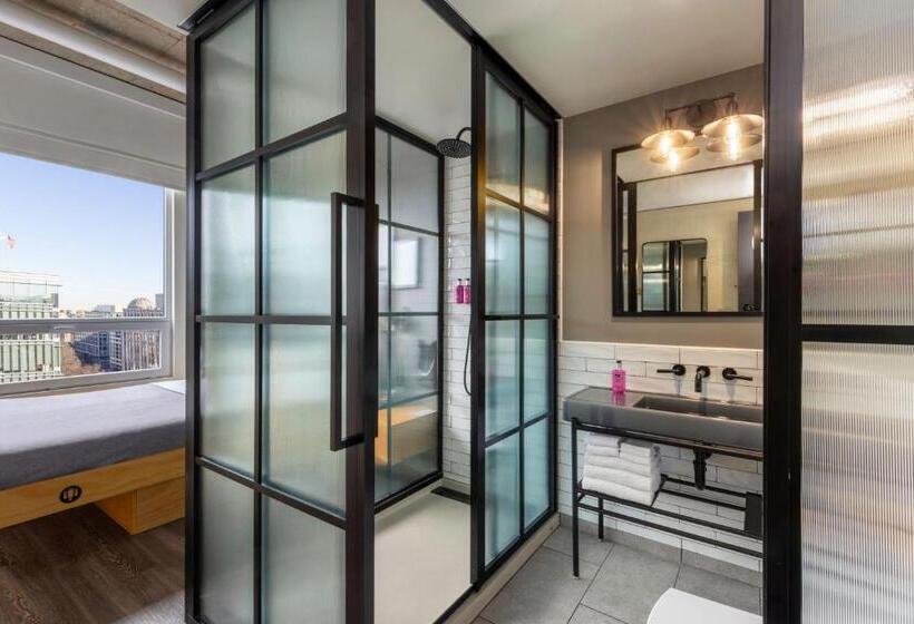 장애인을 위한 스탠다드 룸, Moxy Washington, Dc Downtown