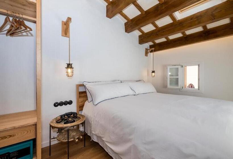 스위트 킹사이즈 침대, Nao Catedral Boutique