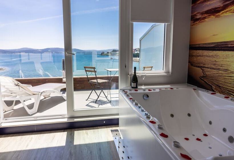 디럭스 룸, Playa de Camariñas