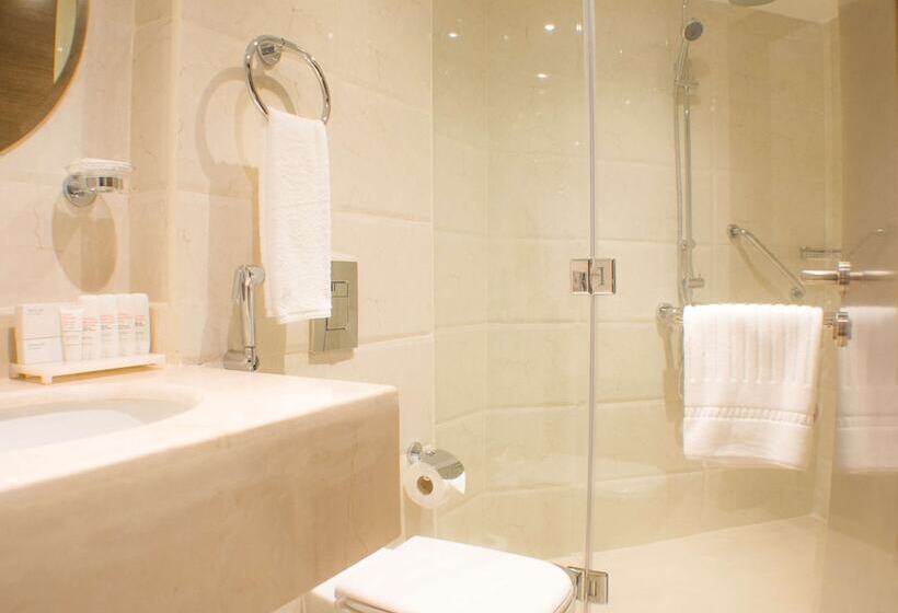 プールの見えるスーペリアルーム, Radisson Blu Resort, Al Khobar Half Moon Bay