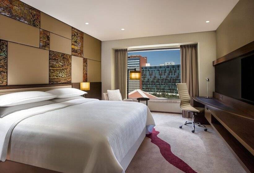 标准间带游泳池, Sheraton Grand Bengaluru Whitefield Hotel & Convention Center