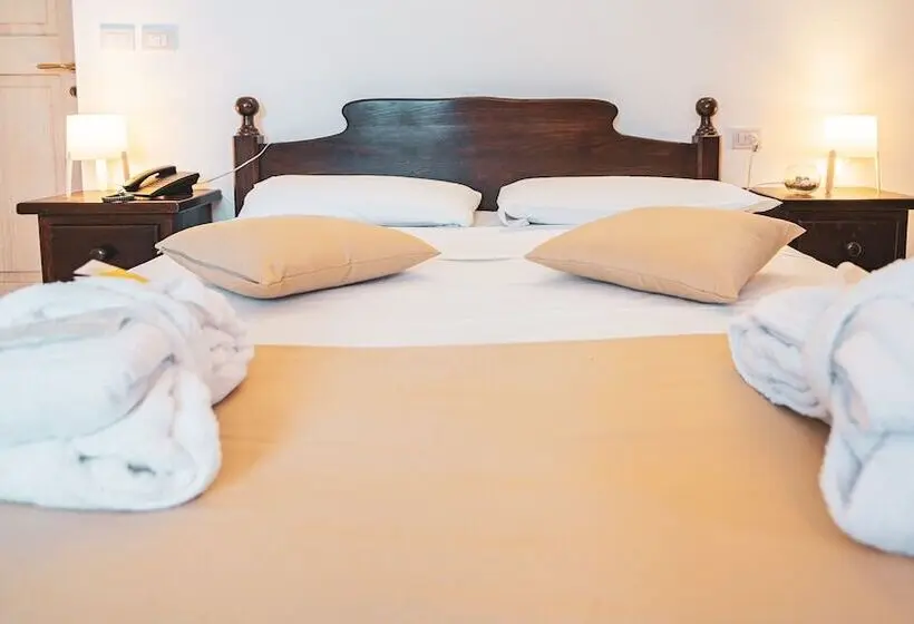 スタンダードトリプルルーム, Terme Di Casteldoria