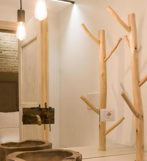 غرفة قياسية, Terra Di Gradara