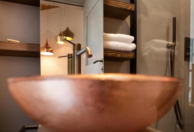 غرفة قياسية, Terra Di Gradara