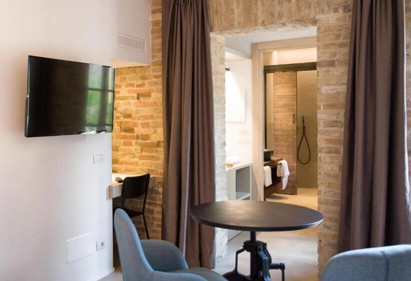 غرفة ديلوكس, Terra Di Gradara