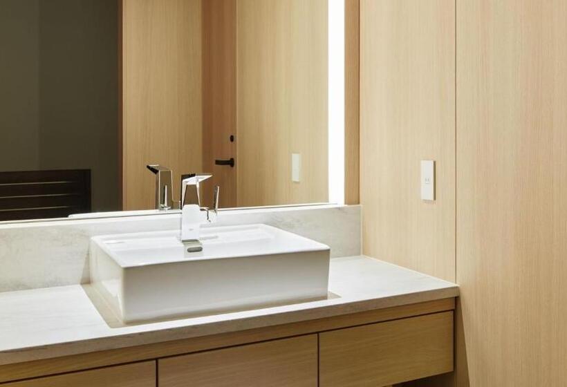 اتاق استاندارد, The Thousand Kyoto