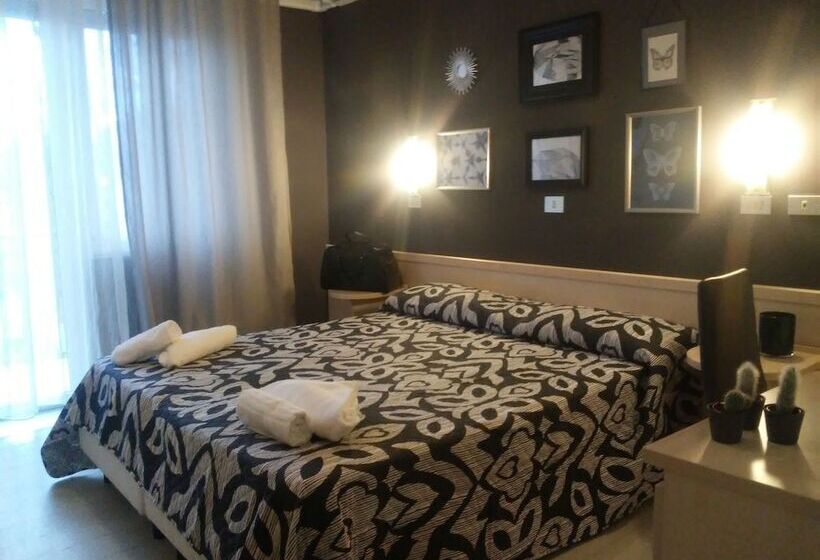 חדר סטנדרט עם מרפסת, Wuhostel