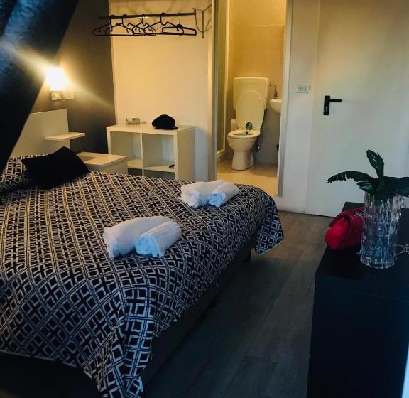 חדר סטנדרט עם מרפסת, Wuhostel