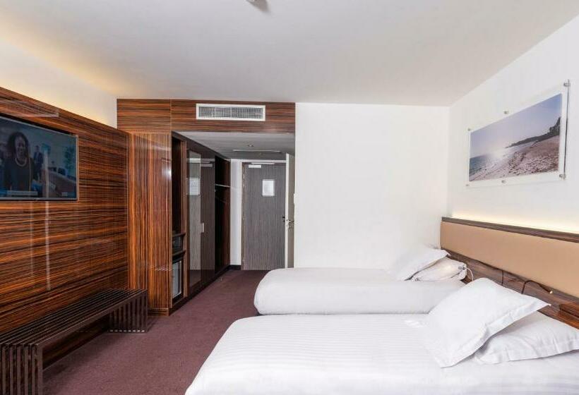 חדר אקונומי, Westotel Le Pouliguen