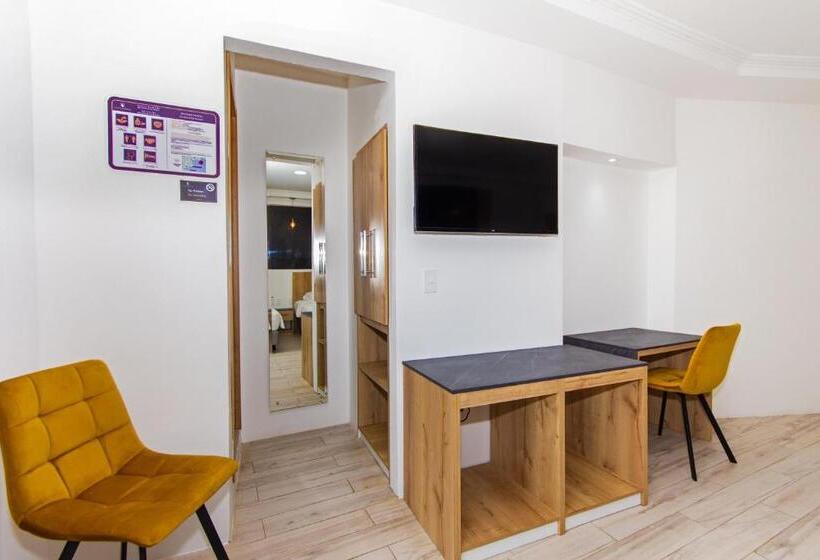 Háromágyas Superior Szoba, Grand Hotel Leon Marino Galapagos