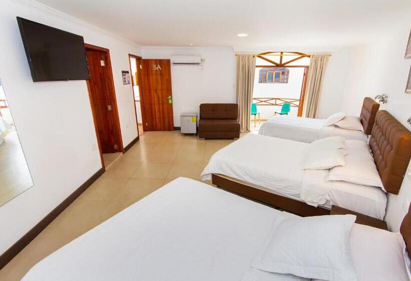 Háromágyas Superior Szoba, Grand Hotel Leon Marino Galapagos