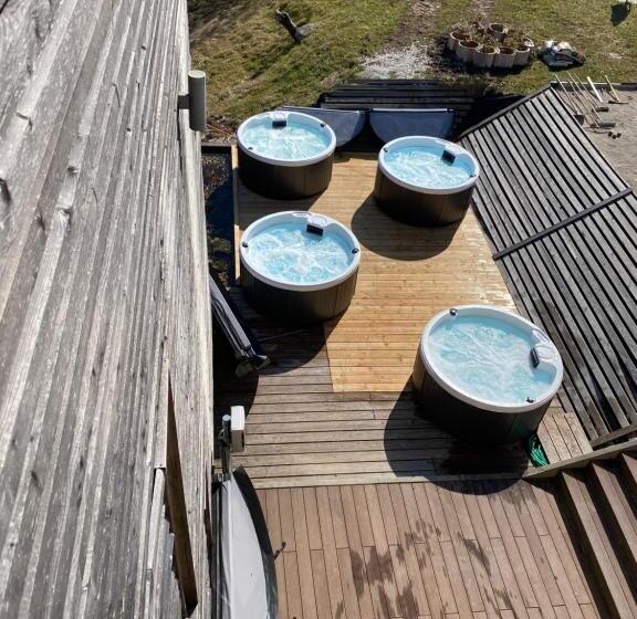 חדר סטנדרט לשלושה עם נוף לגינה, Bed & Wellness Fisterre