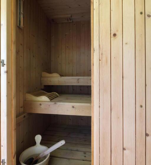 חדר סטנדרט לשלושה עם נוף לגינה, Bed & Wellness Fisterre