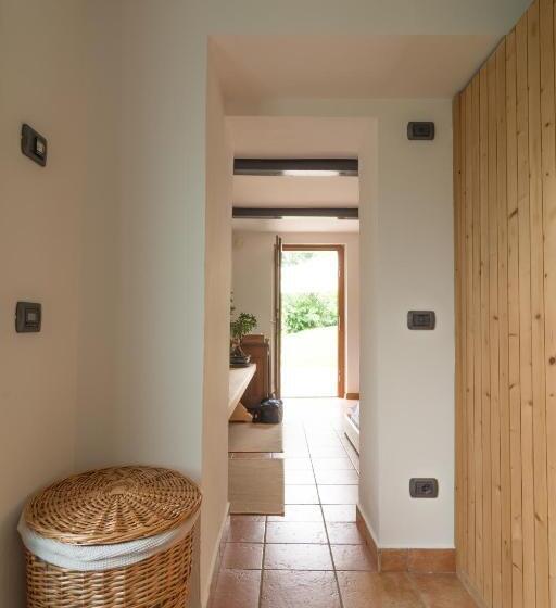 חדר סטנדרט לשלושה עם נוף לגינה, Bed & Wellness Fisterre