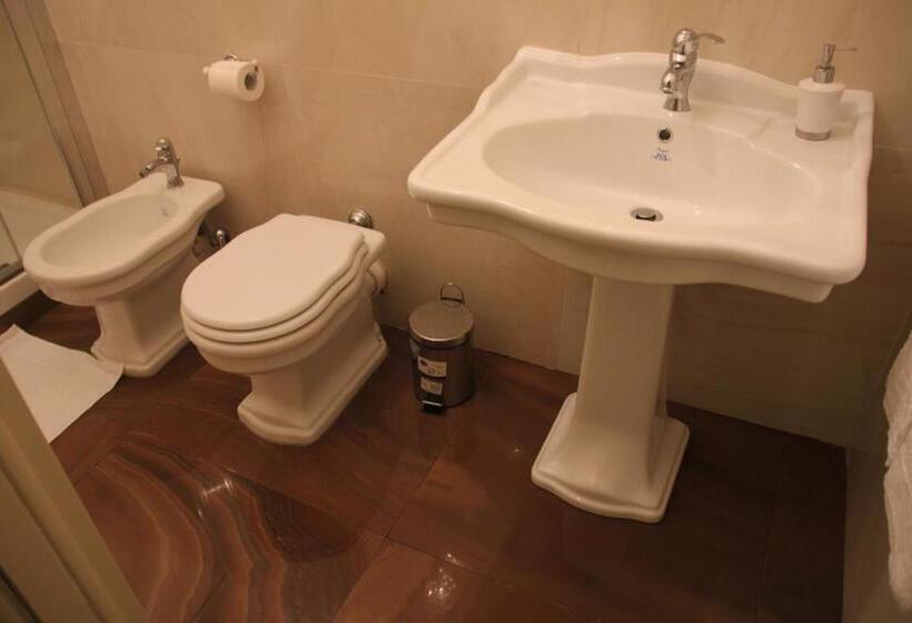 اتاق لوکس سه تخته, Beb Mariafrancesca