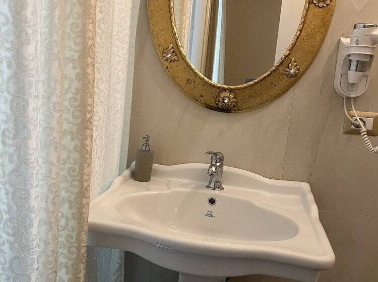 اتاق استاندارد با تخت بزرگ, Beb Mariafrancesca