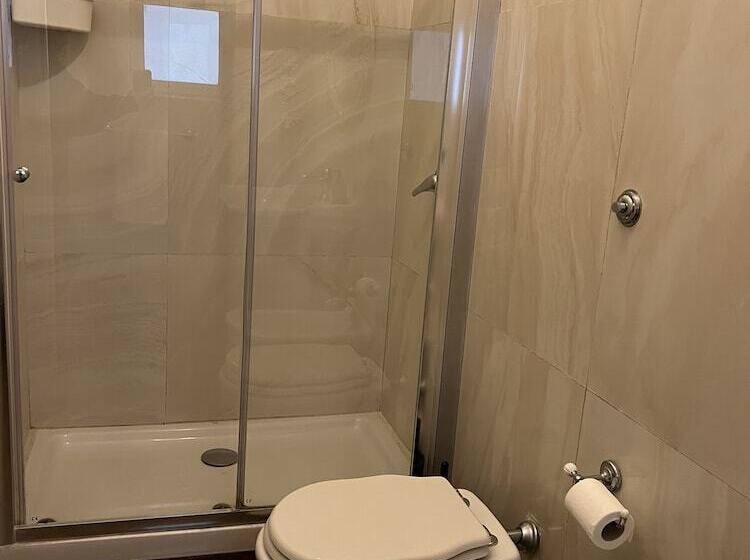 اتاق لوکس چهار تخته, Beb Mariafrancesca