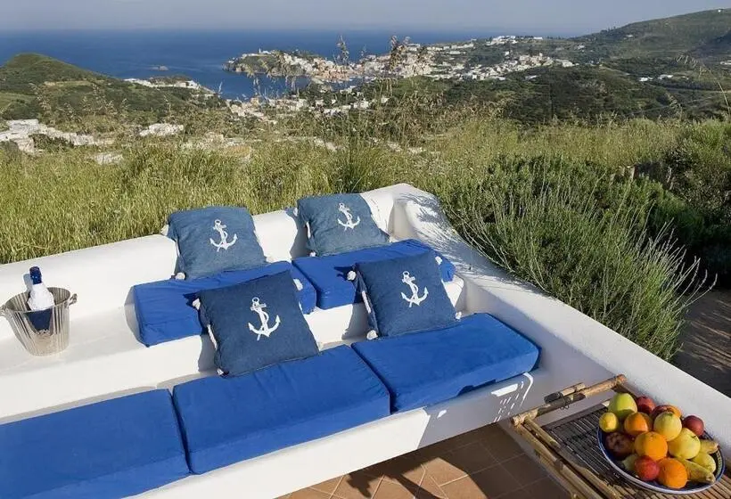 اتاق استاندارد با چشم‌انداز دریا, Guest House Villa Il Gabbiano