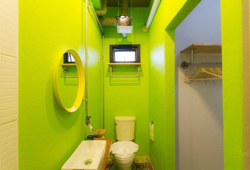 스탠다드 트리플 룸, Bloo Hostel