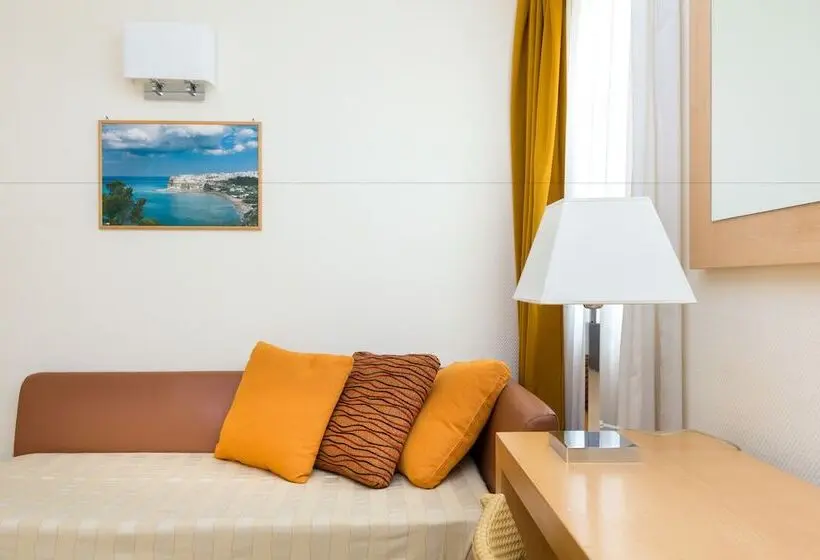 Premium Kolmen Hengen Huone, Gusmay Resort   Hotel Cala Del Turco
