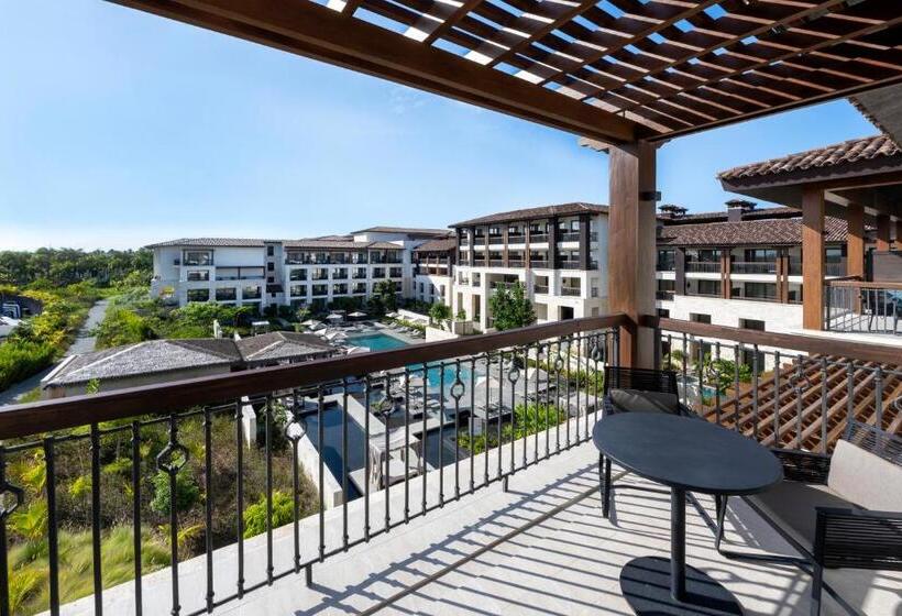 סוויטת ג'וניור מיטת קינג, Adults Only Club At Lopesan Costa Bávaro   All Inclusive