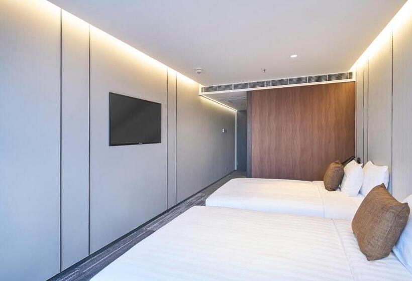 اتاق خانوادگی, Cozi Oasis