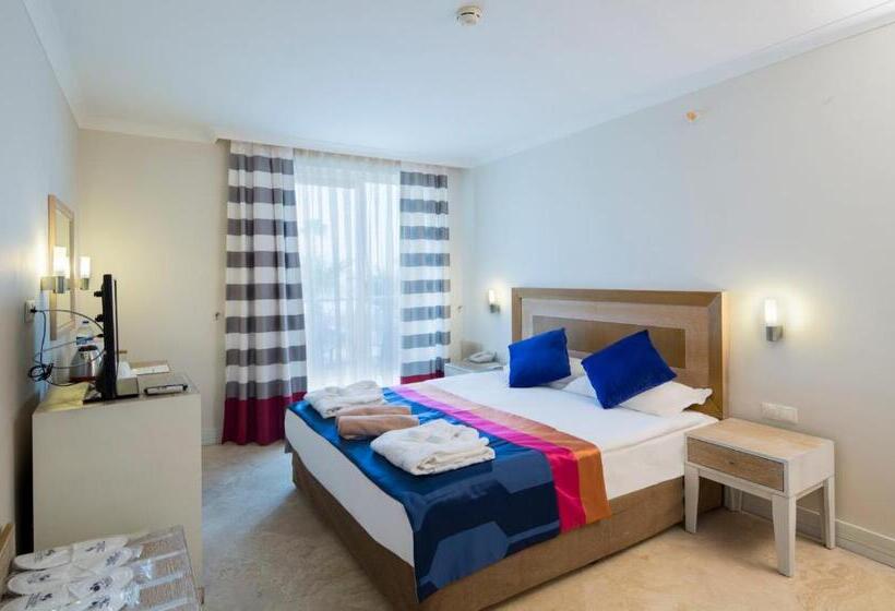 4인용 수피리어 룸, Crystal Boutique Beach & Resort   Adult Only