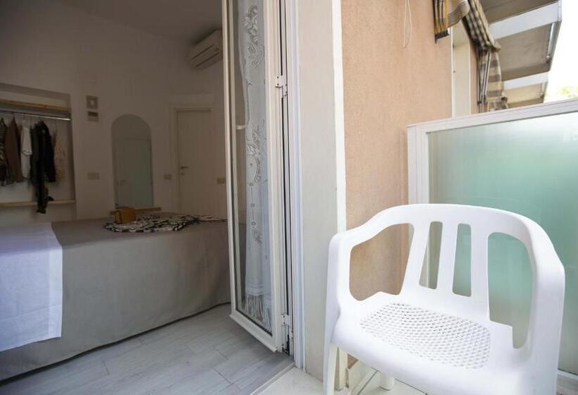 آپارتمان 1 خوابه با بالکن, Eden B&b