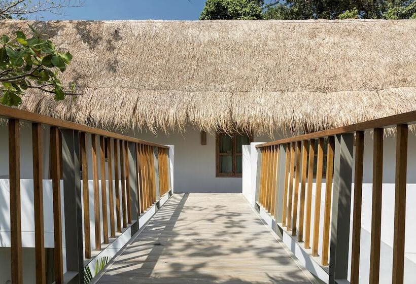سوییت, Eden Beach Khaolak Resort And Spa A Lopesan Collection Hotel   Sha Extra Plus