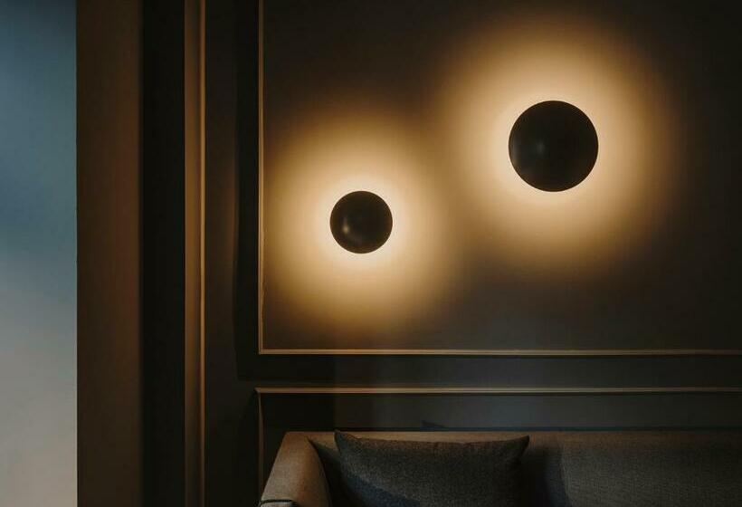 ジュニアスイート, El Moderne