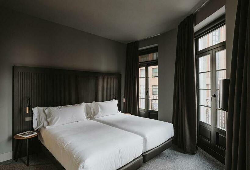 ジュニアスイート, El Moderne