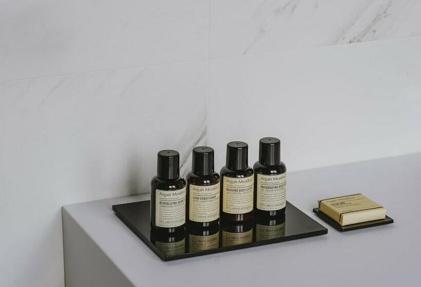 ジュニアスイート, El Moderne