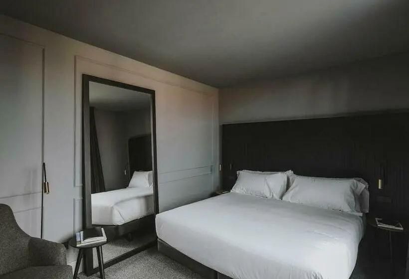 Superior-Zimmer, El Moderne