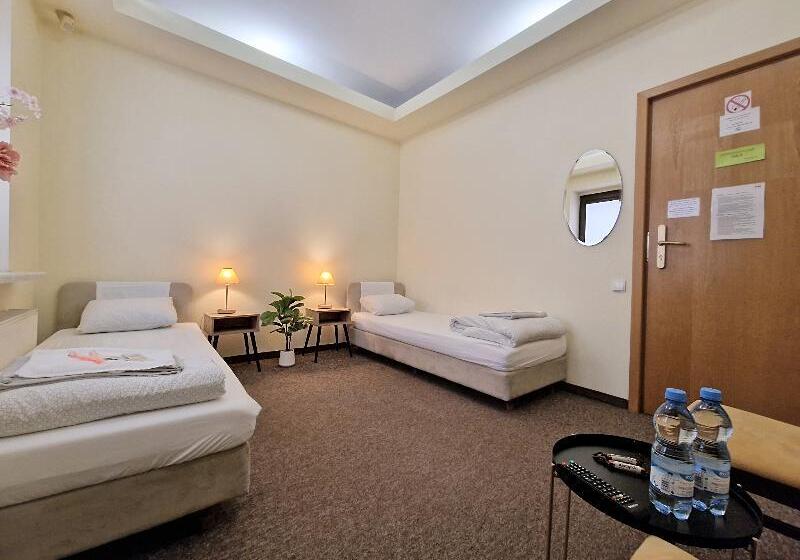 带共用浴室的标准房间, Helvetia Plus B&b   Privates And Apartments