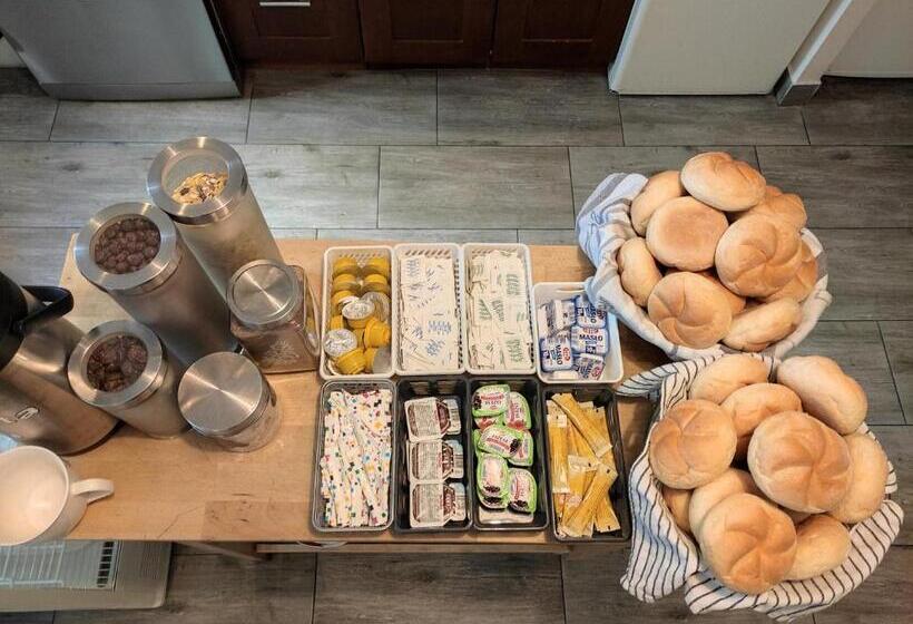 四人标准间, Helvetia Plus B&b   Privates And Apartments