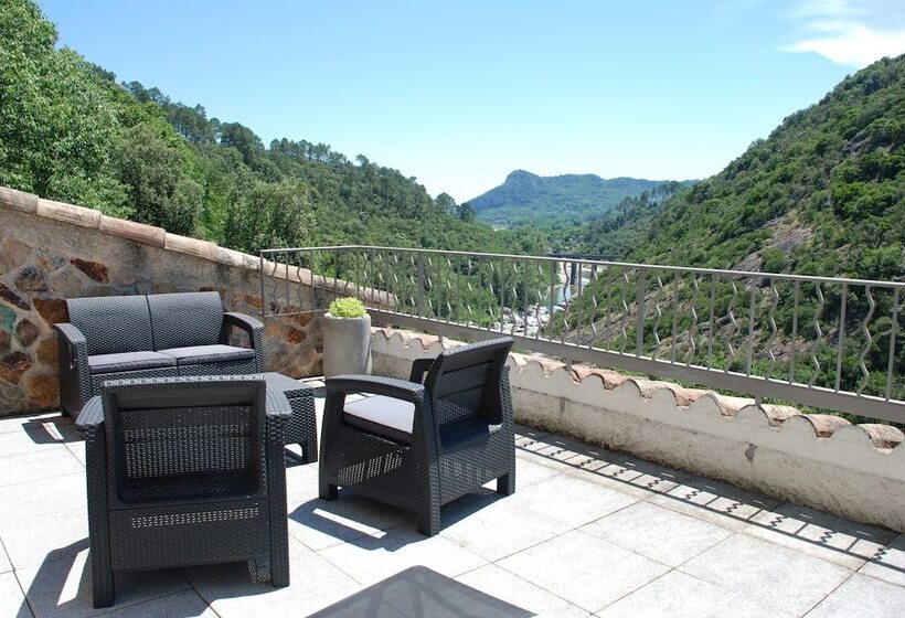 غرفة سوبيريور مزوَّدة بتراس, Les 3 Barbus