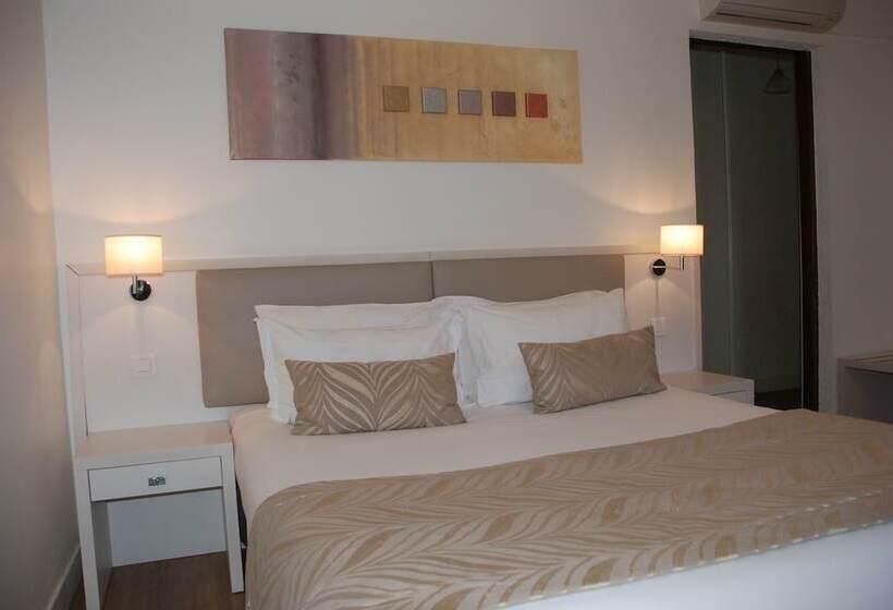 غرفة سوبيريور مزودة بشرفة, Les 3 Barbus